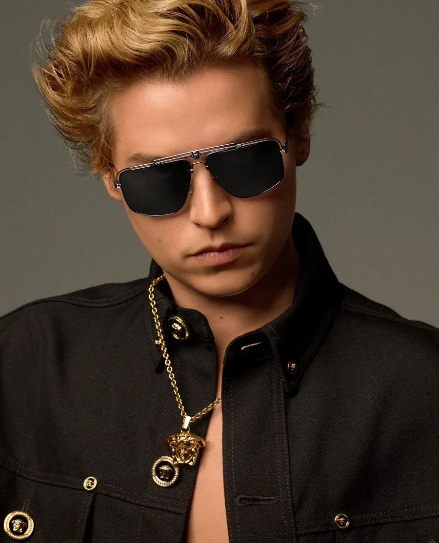 VERSACE_2022-EYEWEAR-CAMPAIGN_Cole-Sprouse