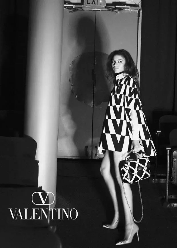 VALENTINO_FW21_22-ACT-COLLECTION_Zendaya